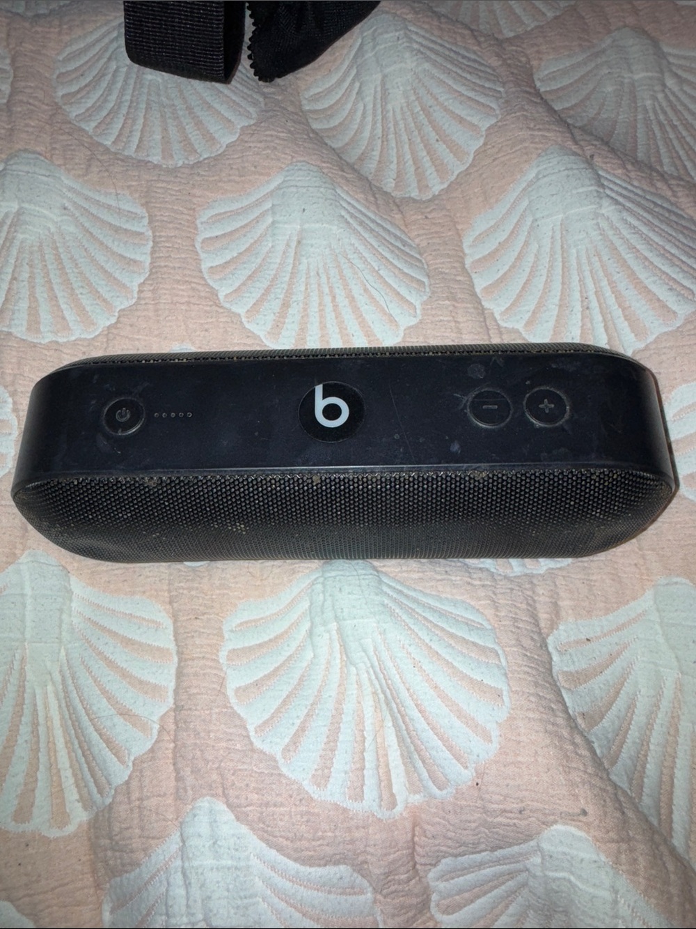 Beats pill Speaker